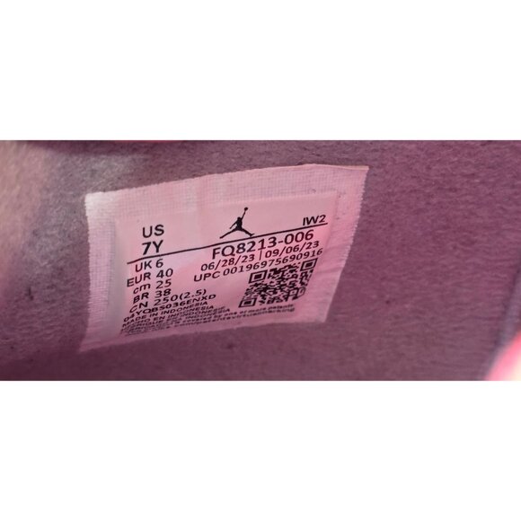 Air Jordan 4 Retro GS 'Bred Reimagined' size 7y - Picture 8 of 8